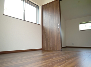 ローアングル過ぎる