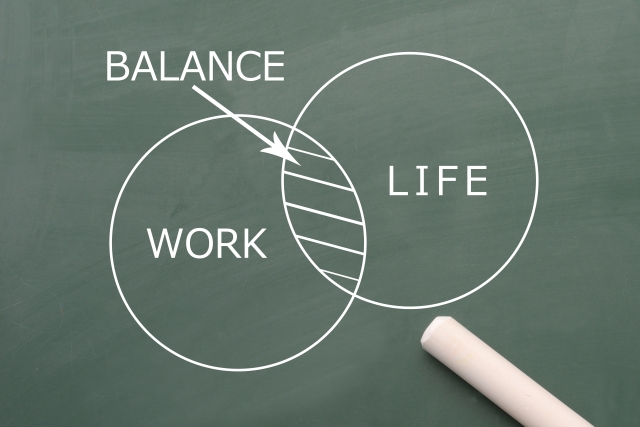 賃貸管理会社の働き方改革。ITを活用して管理会社でも土日休みを実現！？